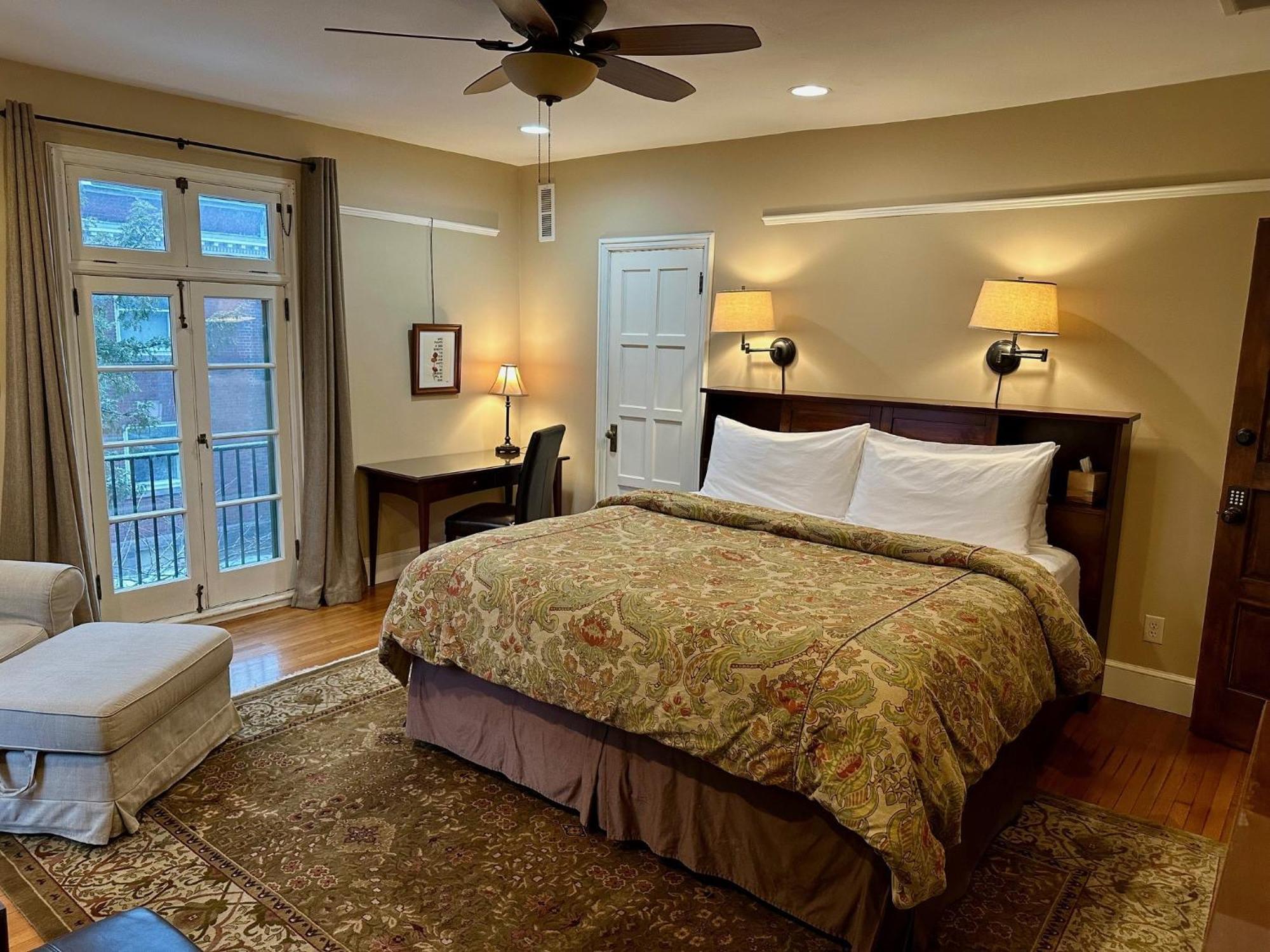 City House Bed And Breakfast Harrisburg Exterior photo